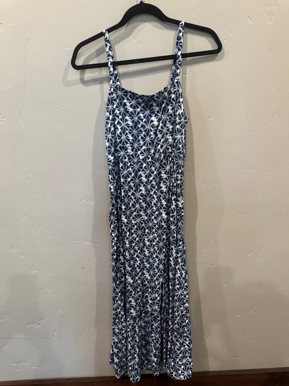 GAP Navy and White Floral Maxi Dress